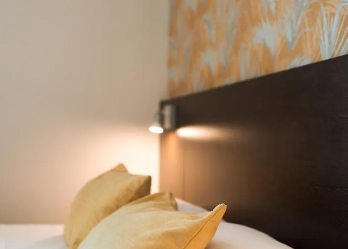 Bellevue מלון 2*