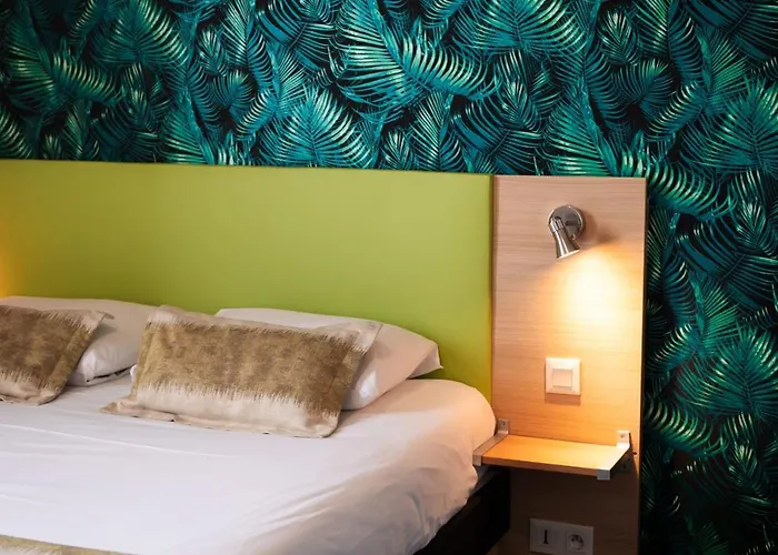 Bellevue מלון 2*